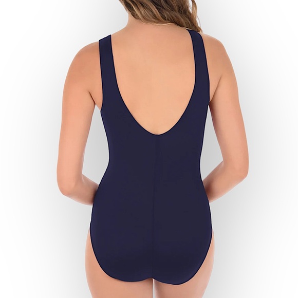 Miraclesuit Illusionist Palma Deep V One Piece, 14DD - Picture 6 of 16